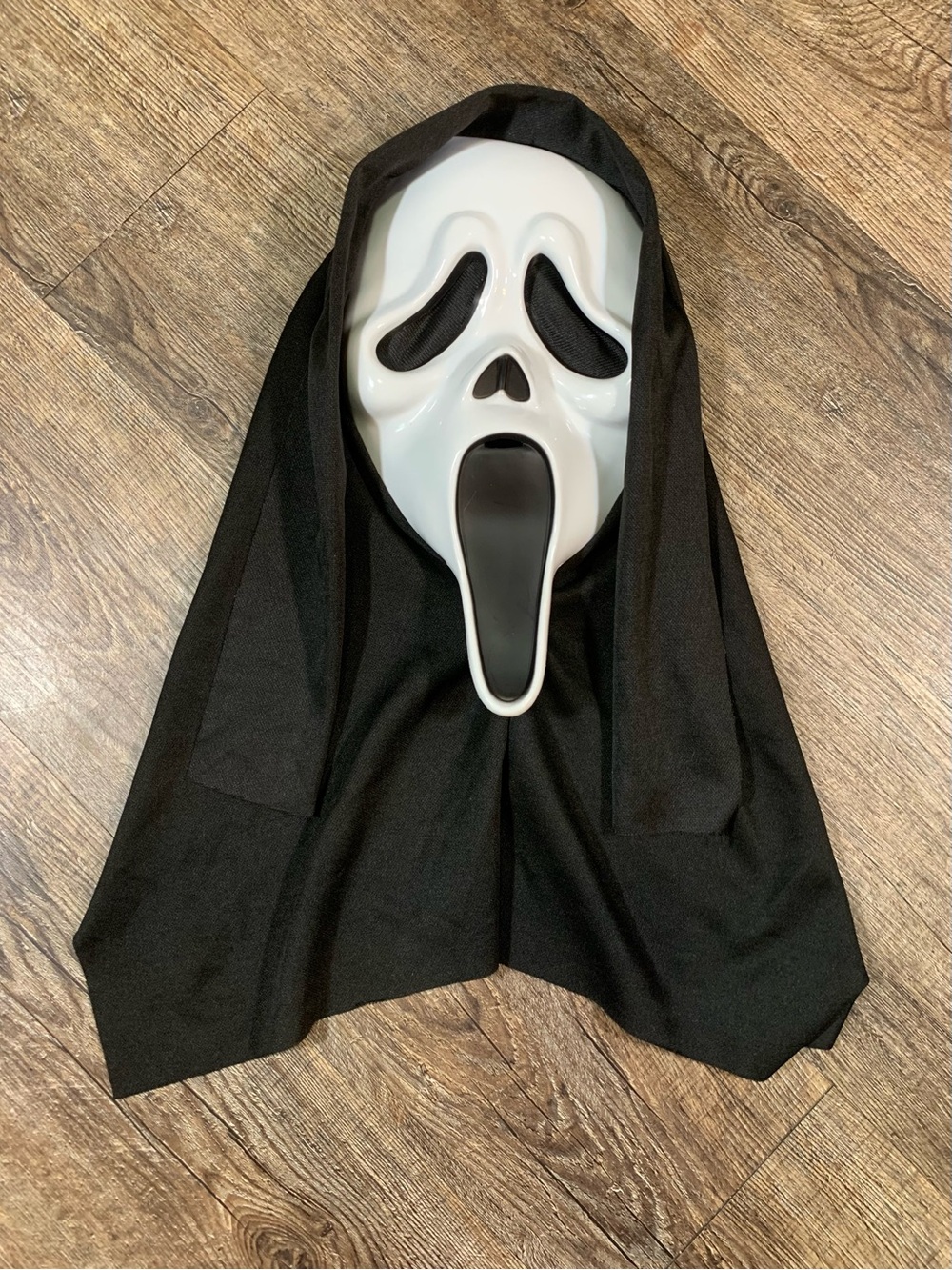 Fun World Unisex Ghost Face Scream Mask Adult OS